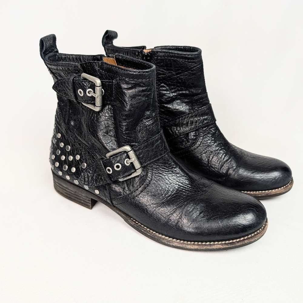 Naya Agatha Boots
